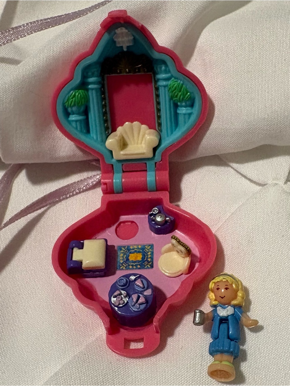 Polly Pocket Polly’s Tea Time Locket, Complete, 1995 by Blue Bird HTF